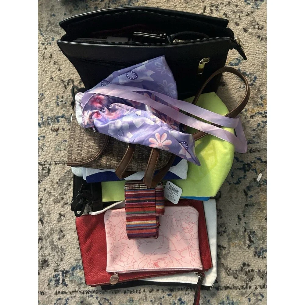 Reseller Lot: 20 Pieces! Make Up Bags, Travel Pouch, Wallets, Etc.,